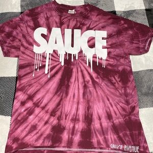 Brand sauce avenue size medium colors tie dye maroon purple and white